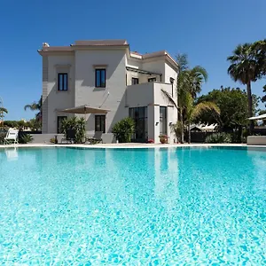 villa-masetta-luxury-suites.palermohotels.org/
